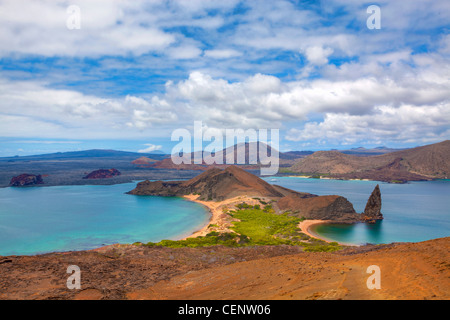 Vista del pinnacle su Bartolome, Galapagos Foto Stock