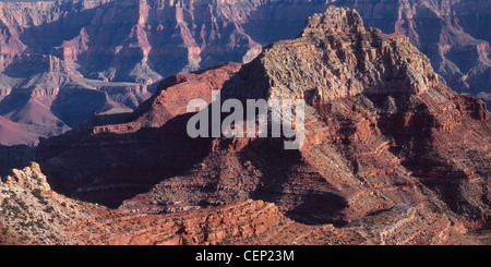 Luce della Sera sul tempio di Vishnu, da Cape Royal, North Rim, il Parco Nazionale del Grand Canyon, Arizona, Stati Uniti d'America Foto Stock