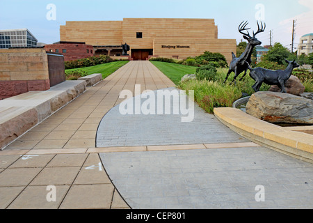 Vista esterna del museo Eiteljorg degli indiani d America e arte occidentale nel centro di Indianapolis Foto Stock