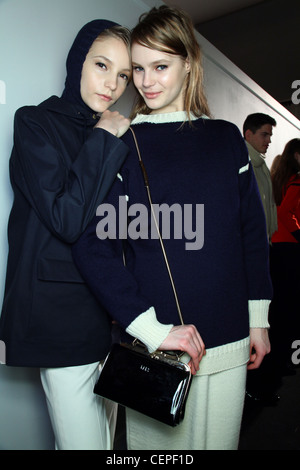 Il backstage di Daks London pronto a indossare Autunno Inverno 2011 2012 Foto Stock