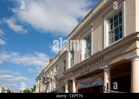 L'Admiral Hardy pub di fianco all'entrata al mercato di Greenwich. Foto Stock