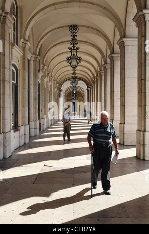 Praca do Comercio Arcade, Lisbona, Portogallo Foto Stock