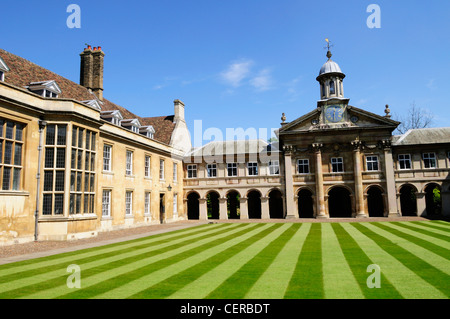 Emmanuel College Chapel, disegnato da Christopher Wren nel 1677. Emmanuel College, fondata nel 1584, è un costituente college of th Foto Stock