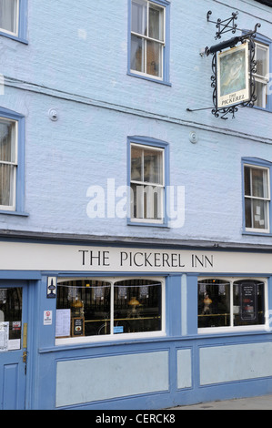 Il Pickerel Inn su Maddalena Street, presumibilmente il più antico pub nel centro della città, certamente risalente al cinquecento. Foto Stock