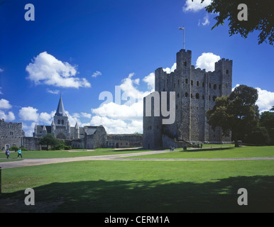 Una vista a Rochester Castle e la Cattedrale. Foto Stock