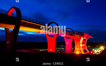 Falkirk Wheel boatlift, Forth & Clyde canal, Scotland, Regno Unito. Foto Stock