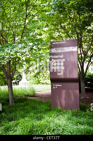 Un segno per l'Internal Revenue Service IRS in Washington D.C. Foto Stock