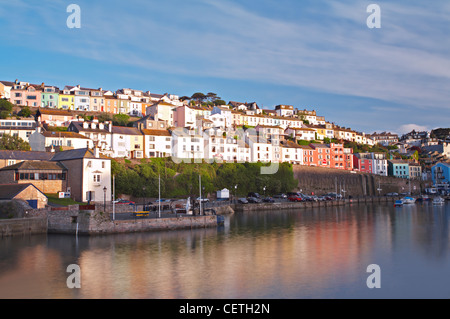 Una vista del porto. Nel Medioevo, Brixham era il più grande porto di pesca nel sud-ovest, e in un tempo era il gr Foto Stock