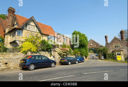 Cottage medievale nel villaggio rurale di Penshurst, Kent, Regno Unito Foto Stock