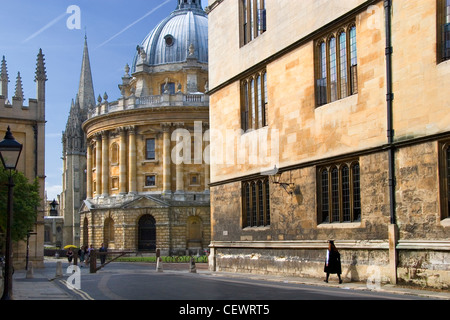 Radcliffe Square in Oxford nelle prime ore del mattino. Foto Stock