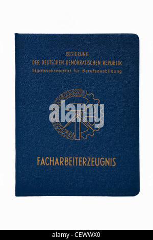 Detailansicht eines Facharbeiterbriefes DDR aus dem Jahr 1954 | Dettaglio foto di un GDR craft certificato dal 1954 Foto Stock
