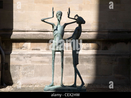 Scultura Moderna in motivi di Magdalen College di Oxford. Foto Stock