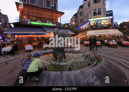 La Turchia; Istanbul; Kumkapi, street ristoranti, vita notturna, Foto Stock