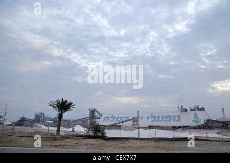 Israele, Sdom, la Dead Sea Works ltd. Cloruro di potassio israeliano impianto sulla riva del Mar Morto Foto Stock