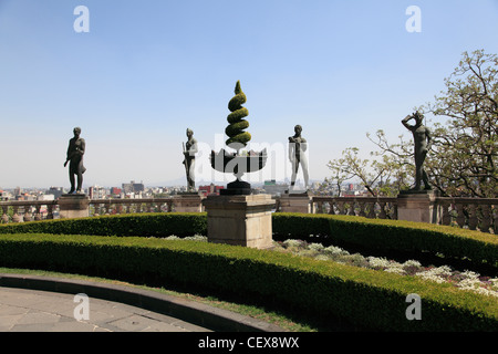 El Castillo de Chapultepec, il Castello di Chapultepec, Parco Chapultepec Chapultepec, Città del Messico, Messico Foto Stock