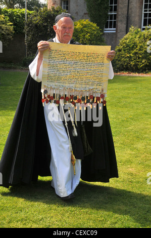 Una copia della dichiarazione di Arbroath, la dichiarazione della nazione scozzese - 1320 - re emanazione membro del gruppo. Foto Stock