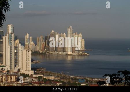 Panama City come visto da di Ancon Hill. Repubblica di Panama, America Centrale Foto Stock