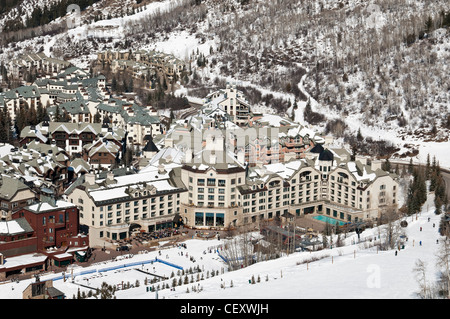 Beaver Creek Village e il Park Hyatt Hotel, Beaver Creek Resort, Avon, Colorado. Foto Stock