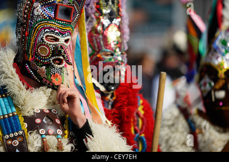 Kukeri maschera tradizionale della dogana. Masquerade unica tradizione dalla Bulgaria. Foto Stock