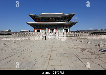 Geunjeongjeon, la Sala del Trono della Sede del palazzo Gyeongbok Palace a Seul, Corea del Sud Foto Stock