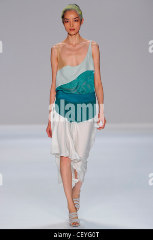 Narciso Rodriguez New York pronto a WearSpringSummer 2012 Foto Stock