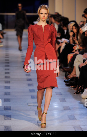 Zac Posen New York pronto a WearSpringSummer 2012 Foto Stock