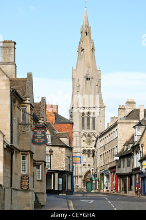 Chiesa di tutti i Santi nel centro della città di Stamford, Lincolnshire, Inghilterra Foto Stock