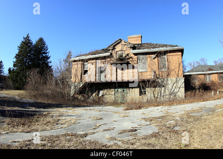 Chiuse e abbandonate la costruzione presso il Kings Park Ospedale Psichiatrico complesso Long Island NY Foto Stock