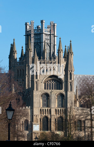 Torre Ottagonale a sud di elevazione della Cattedrale di Ely Ely Città Cambridgeshire England Regno Unito Gran Bretagna diocesi di Ely. Foto Stock