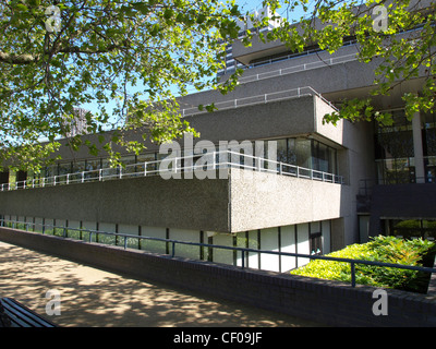 IBM iconica brutalist nuova architettura in London, England, Regno Unito Foto Stock