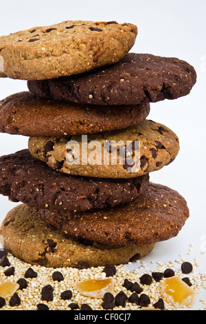 Una pila di cioccolato e zenzero senza glutine cookies Foto Stock