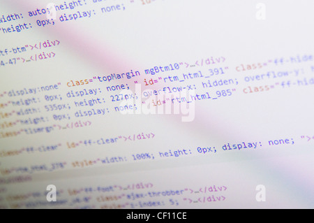 Codice HTML sullo schermo di un computer Foto Stock