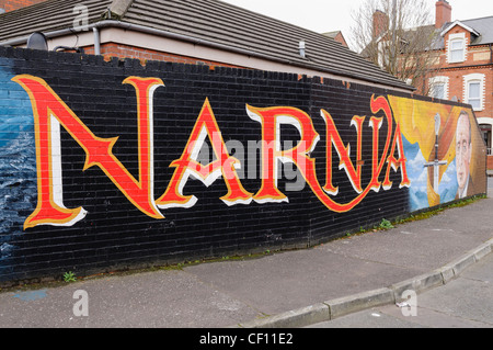 CS Lewis murale in East Belfast che commemora la sua serie di Narnia Foto Stock