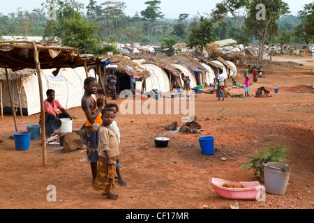 I rifugiati del campo profughi di Naibly ,Duékoué, Costa d'Avorio ,Costa d Avorio ,Africa occidentale Foto Stock