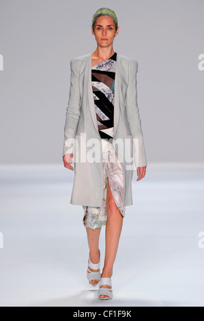 Narciso Rodriguez New York pronto a WearSpringSummer 2012 Foto Stock