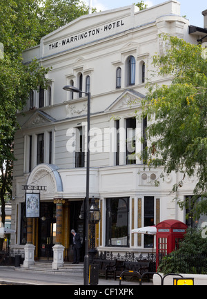 L'Hotel Warrington, a Warrington Crescent, Maidavale, Londra Foto Stock