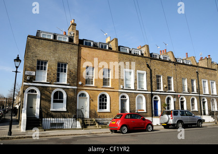 Fila di case a schiera Danbury Street Islington N1 Londra Inghilterra REGNO UNITO Foto Stock