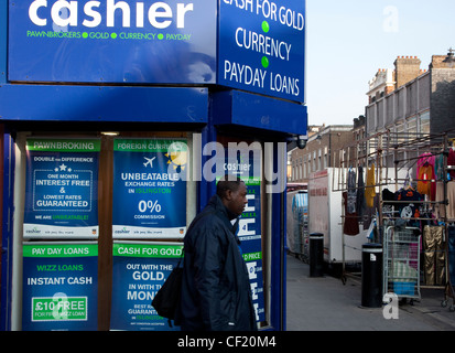 Payday prestiti offerti da High Street pawnbrokers, Londra Foto Stock