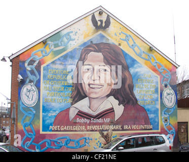 Bobby Sands murale su Sebastopoli Street a Belfast Irlanda del Nord Foto Stock