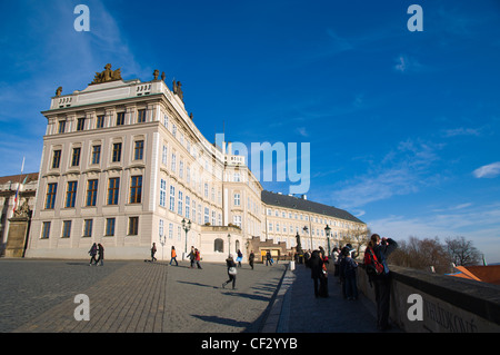 Ke Hradu street al di fuori della zona del castello di Hradcany; il distretto del castello di Praga Repubblica Ceca Europa Foto Stock