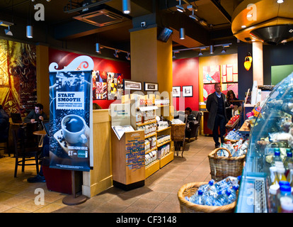 L'interno di un Starbucks Coffee Shop. Foto Stock