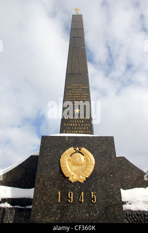 Seconda guerra mondiale dell'esercito sovietico liberazione della Slovacchia. Monumento in piazza cittadina di Banska Bystrica, Slovacchia centrale. Foto Stock