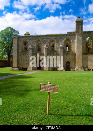 Cappella della Madonna e il sito delle tombe di 'King Arthur e Queen Guinevere' all Abbazia di Glastonbury, scoperto e scavato da th Foto Stock