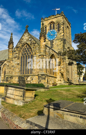 Chiesa di Santa Maria sorge sulle rovine di un segnale romano stazione costruita AD 370 sul promontorio del castello, a dare avviso di Anglo-Sax Foto Stock