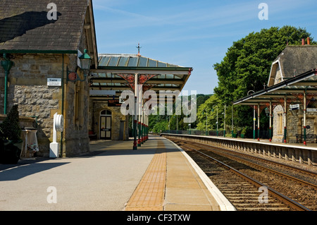 Grange-over-Sands stazione ferroviaria, costruito nel 1864. Foto Stock