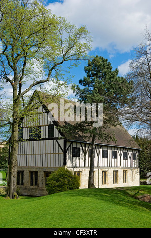 La struttura di legno Hospitium (XIV secolo) in York Museo Giardini. Foto Stock