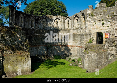 La torre Multangular (York è rimasta solo la torre romana) nel Museo Giardini. La torre fu probabilmente costruita nei primi anni del terzo cen Foto Stock
