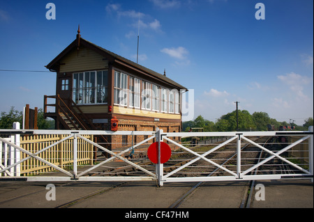 Una vista verso il Wansford casella segnale. Fu costruita nel 1907 da Londra e North Western Railway per sostituire tre piccoli box Foto Stock