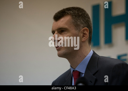 Russo candidato presidenziale Mikhail Prokhorov all'inizio della sua campagna elettorale a Mosca Foto Stock