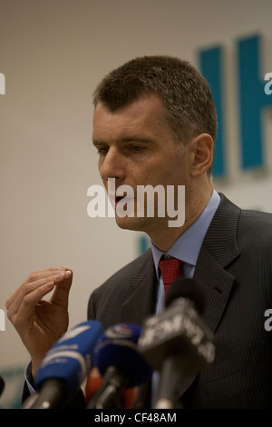 Russo candidato presidenziale Mikhail Prokhorov all'inizio della sua campagna elettorale a Mosca Foto Stock